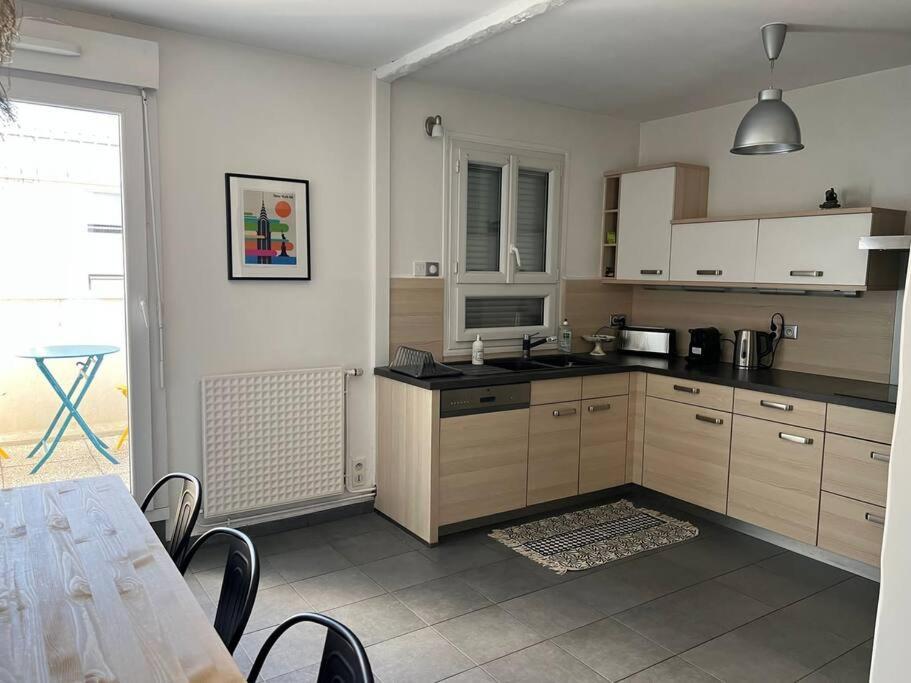 Superbe Appartement Avec Parking La Rochelle  Exterior photo
